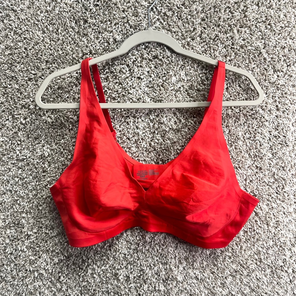 Soma Bra Women's 40D Sunset Red Essentials Strappy Cage V-Neck Unlined Wireless